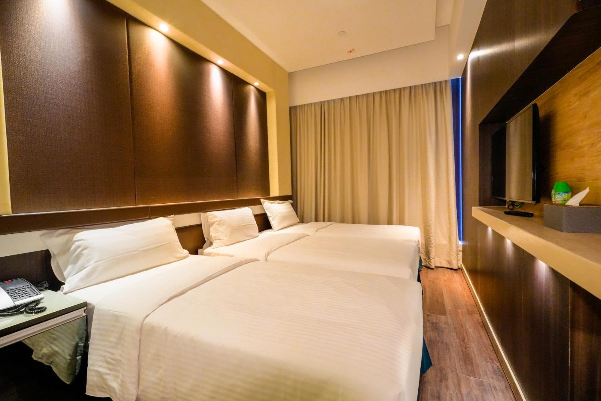 Epoch Hotel Hong Kong Exterior photo